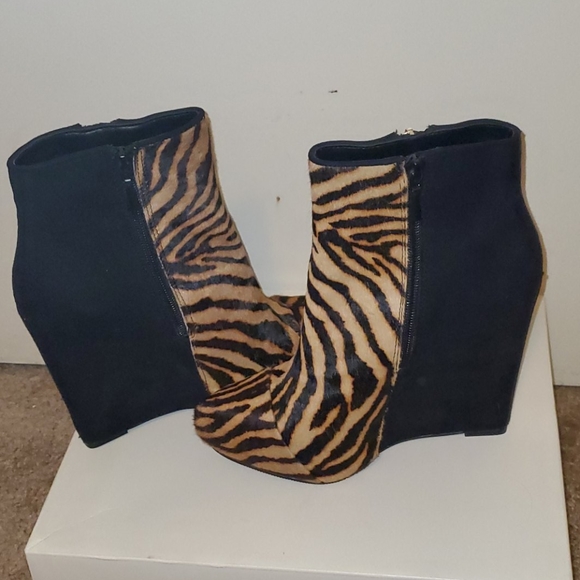 Booties - Picture 3 of 7